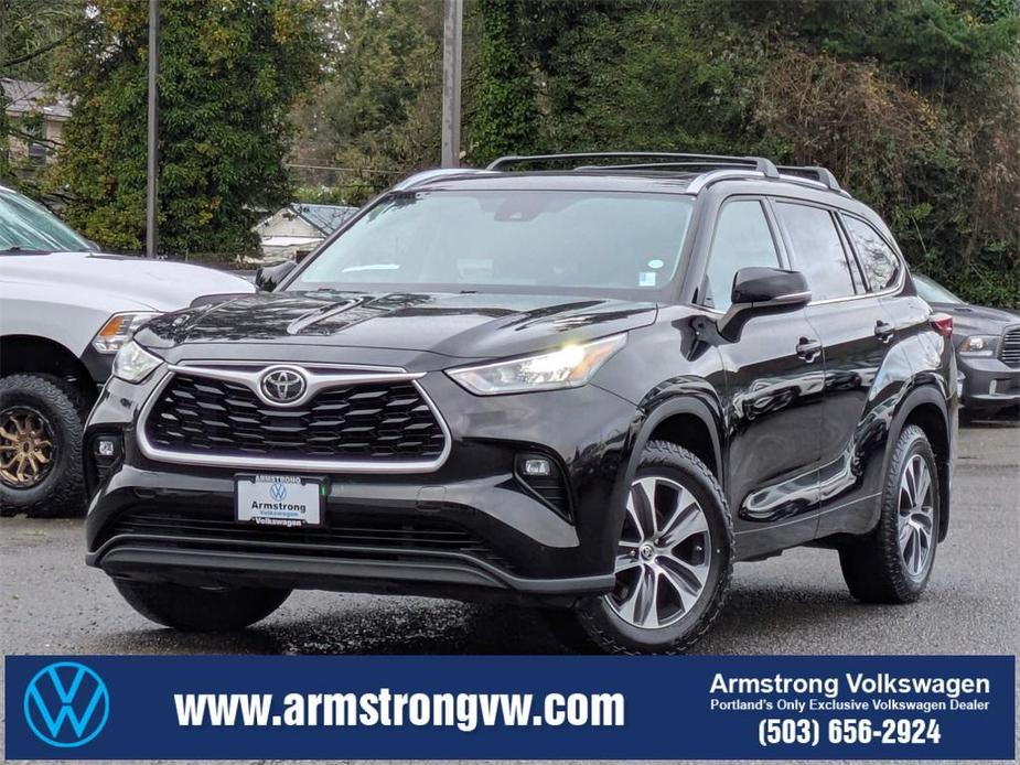 used 2020 Toyota Highlander car, priced at $30,000