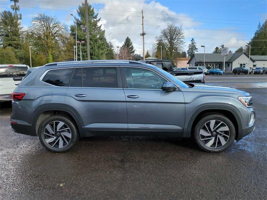 new 2024 Volkswagen Atlas car, priced at $45,426