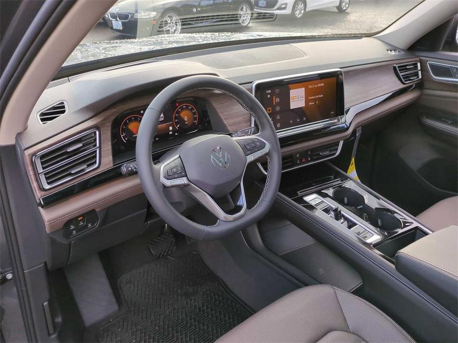 new 2024 Volkswagen Atlas car, priced at $45,426