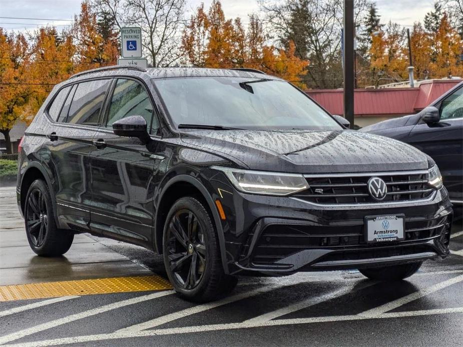 new 2024 Volkswagen Tiguan car