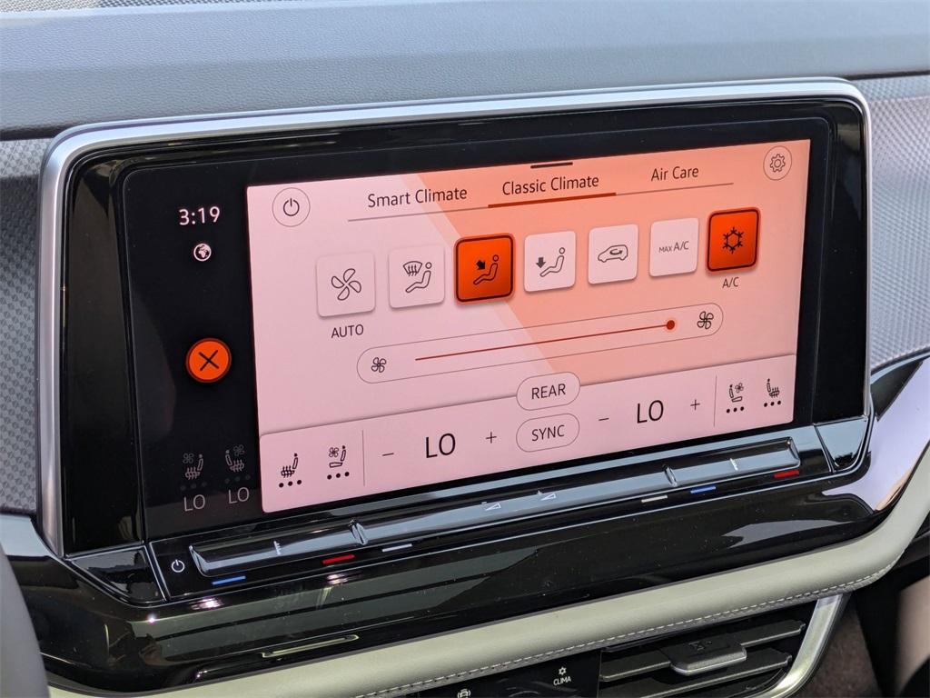 new 2025 Volkswagen Atlas car, priced at $48,406