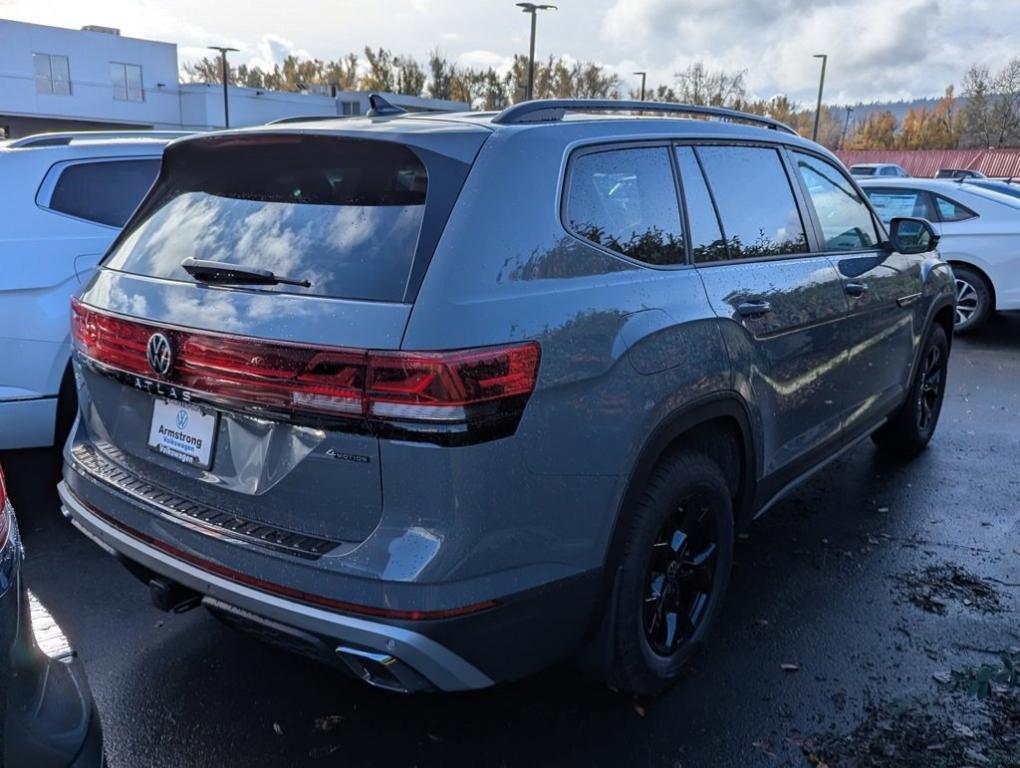 new 2025 Volkswagen Atlas car, priced at $43,541