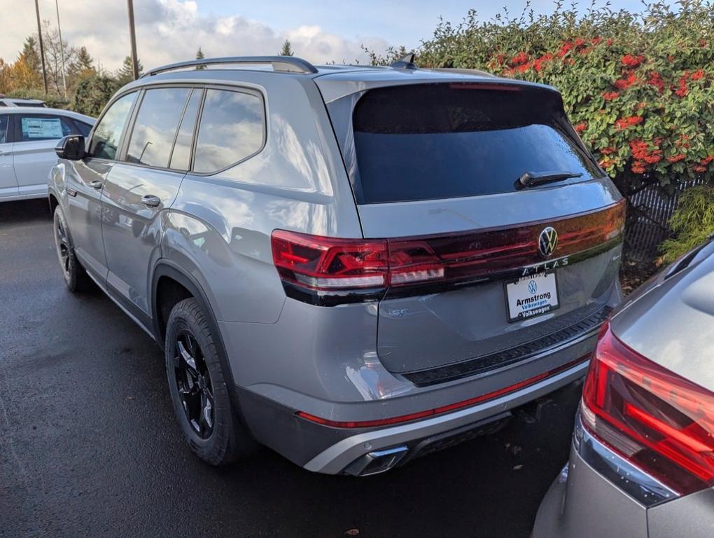 new 2025 Volkswagen Atlas car, priced at $43,541