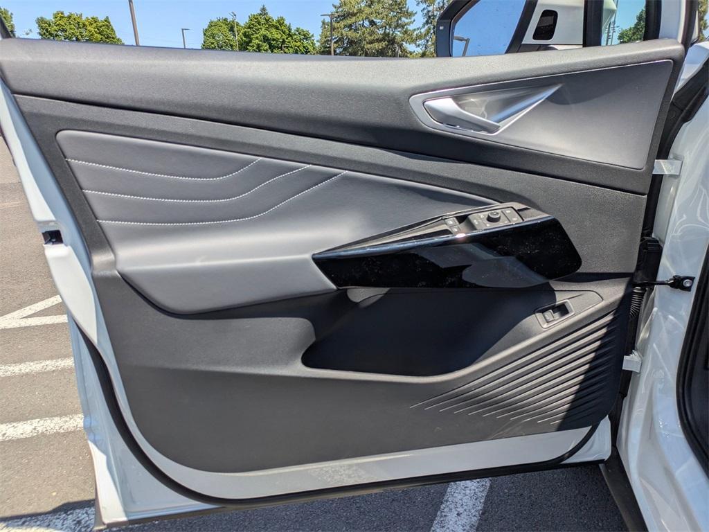 new 2025 Volkswagen ID.4 car, priced at $55,321