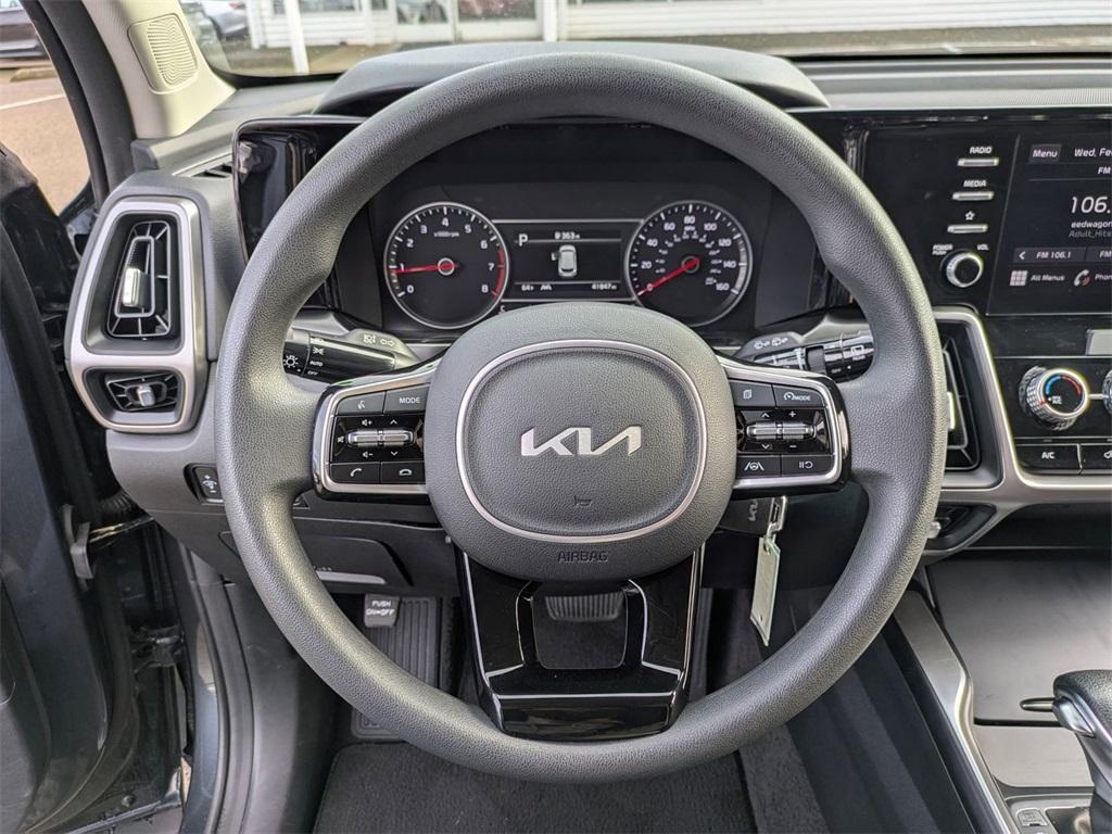 used 2023 Kia Sorento car, priced at $22,654