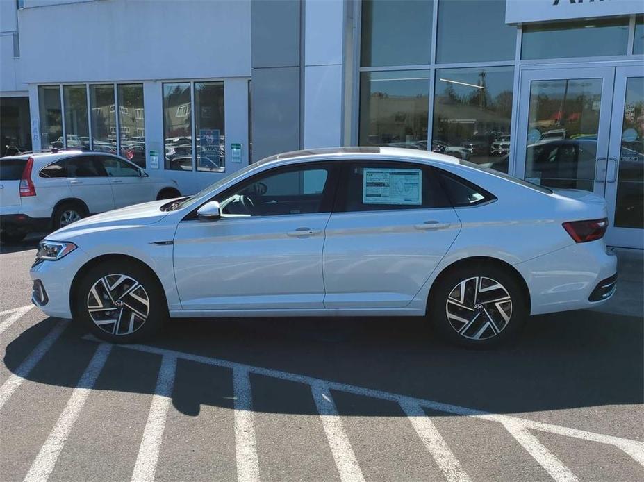 new 2024 Volkswagen Jetta car, priced at $30,173