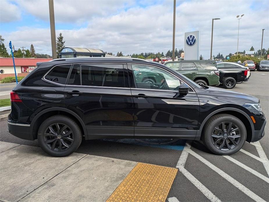 new 2024 Volkswagen Tiguan car, priced at $31,316