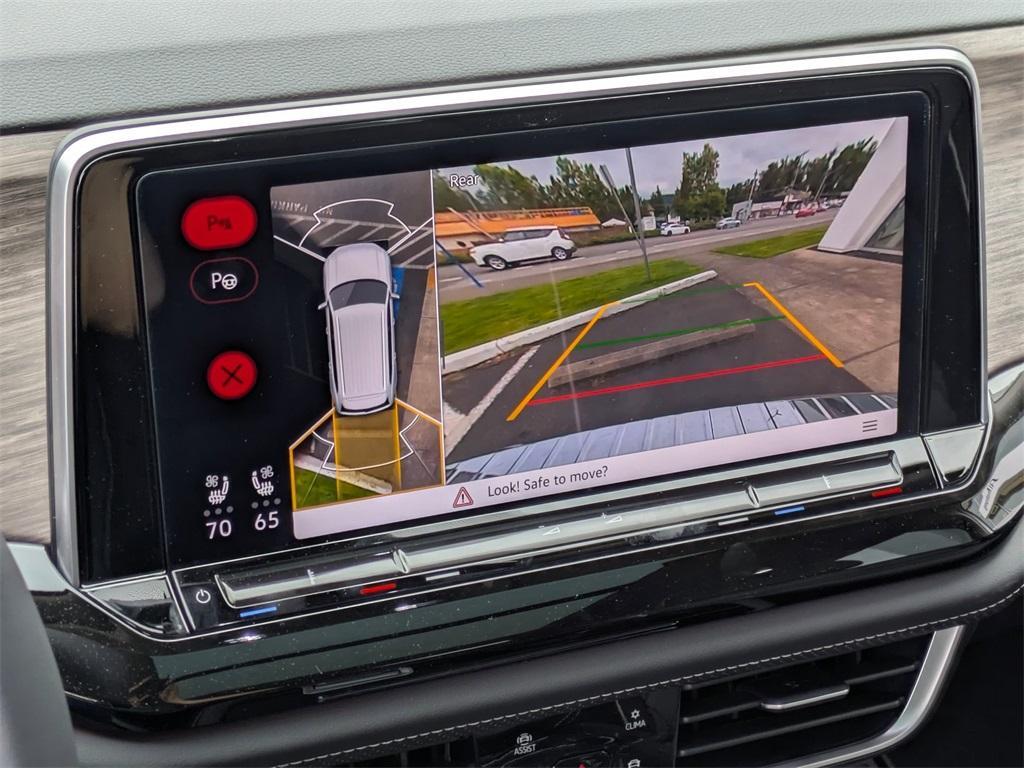 new 2025 Volkswagen Atlas car, priced at $55,077