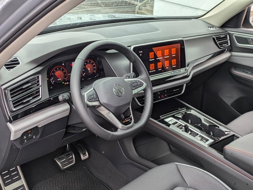 new 2025 Volkswagen Atlas car, priced at $45,600