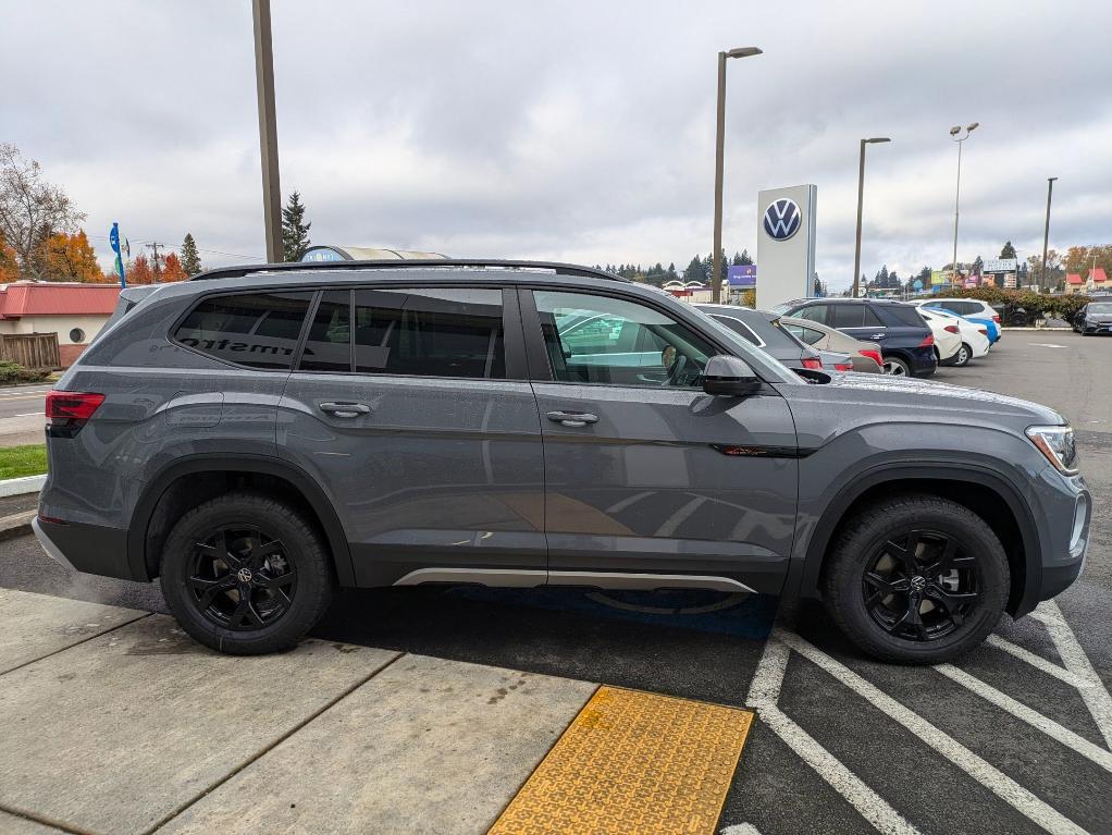 new 2025 Volkswagen Atlas car, priced at $45,600