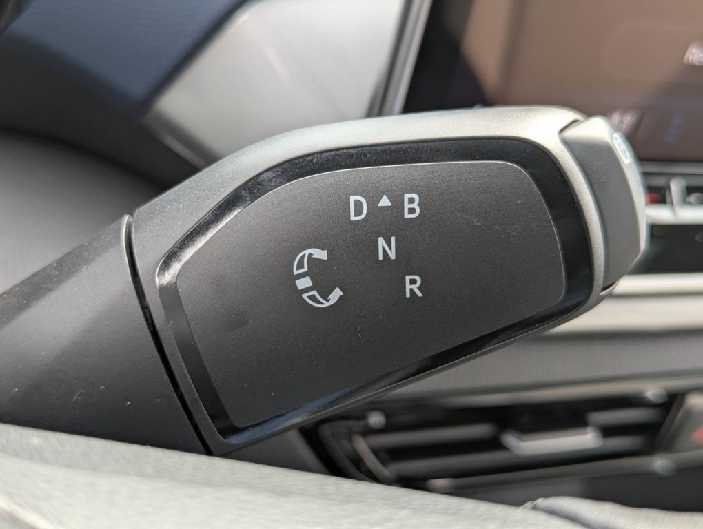 new 2025 Volkswagen ID.4 car, priced at $51,966