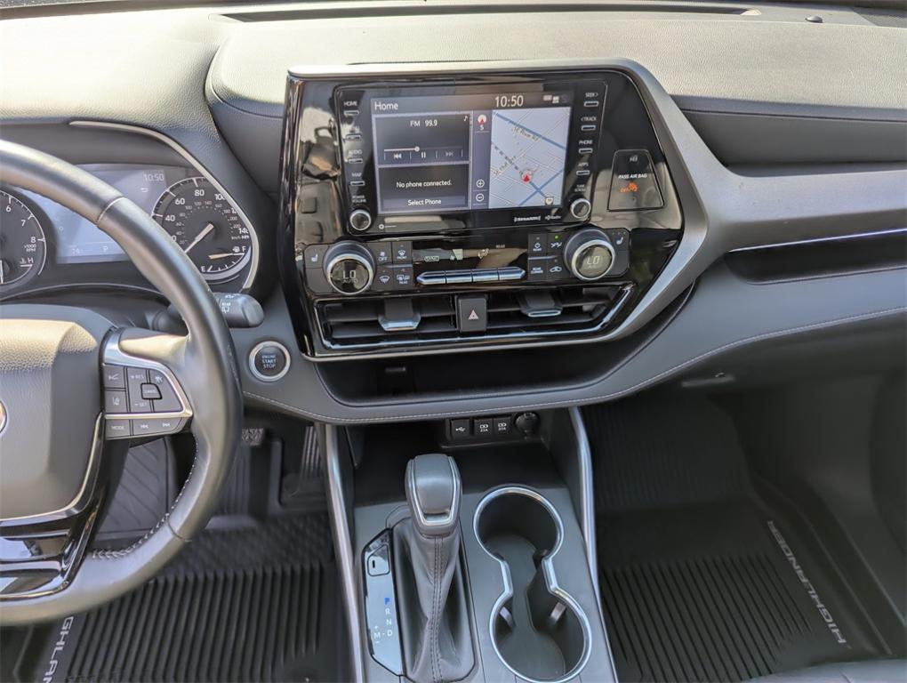 used 2020 Toyota Highlander car, priced at $34,990