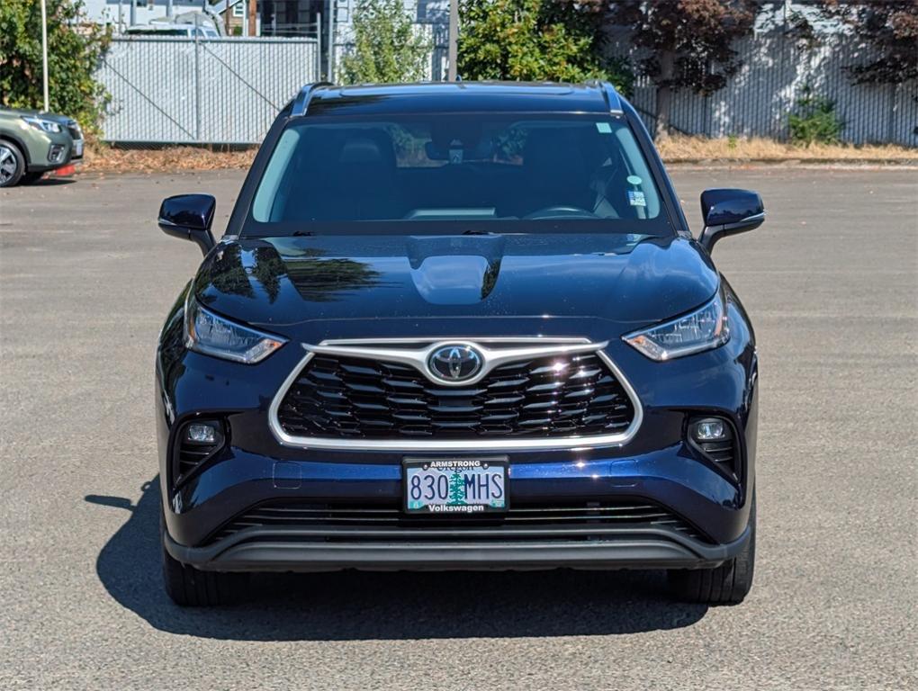 used 2020 Toyota Highlander car, priced at $34,990