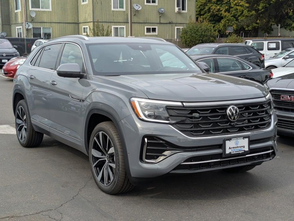 new 2026 Volkswagen Atlas Cross Sport car, priced at $54,035