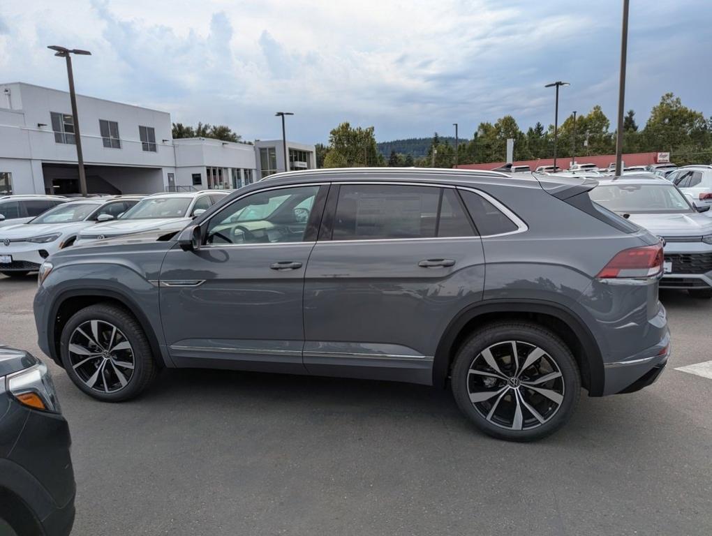 new 2026 Volkswagen Atlas Cross Sport car, priced at $54,035