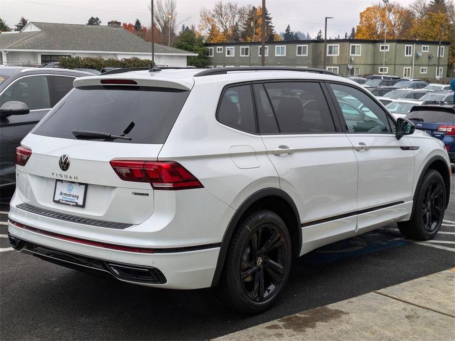 new 2024 Volkswagen Tiguan car, priced at $35,004