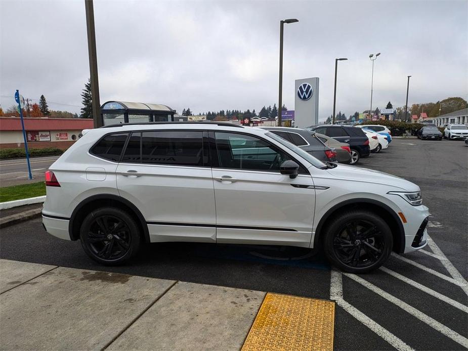 new 2024 Volkswagen Tiguan car, priced at $35,004