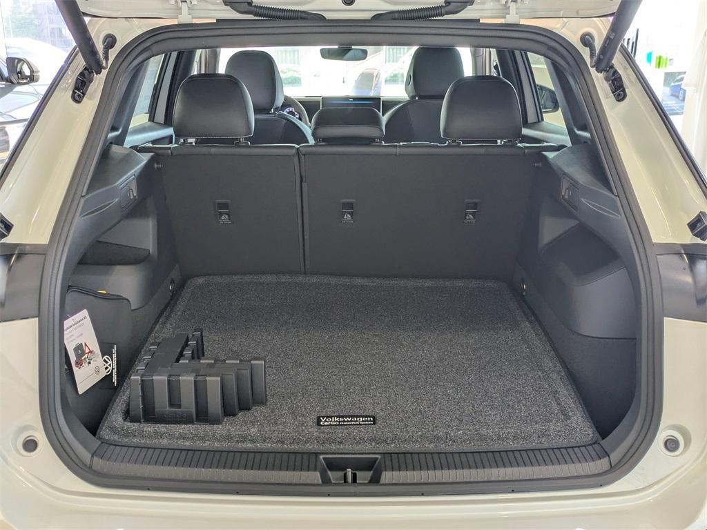 new 2025 Volkswagen Tiguan car