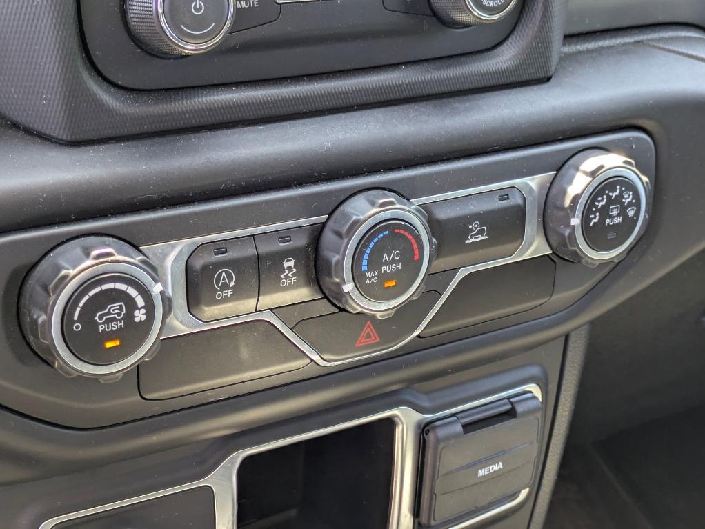 used 2021 Jeep Gladiator car, priced at $29,998