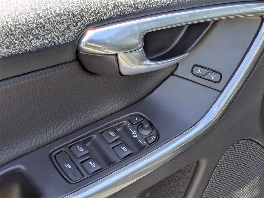 used 2013 Volvo XC60 car, priced at $9,498