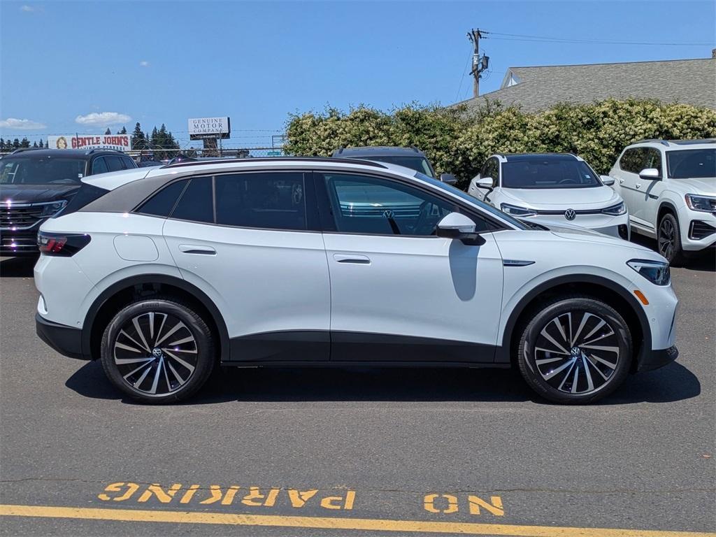 new 2025 Volkswagen ID.4 car