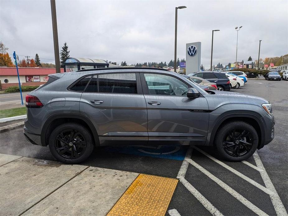 new 2025 Volkswagen Atlas Cross Sport car, priced at $48,269