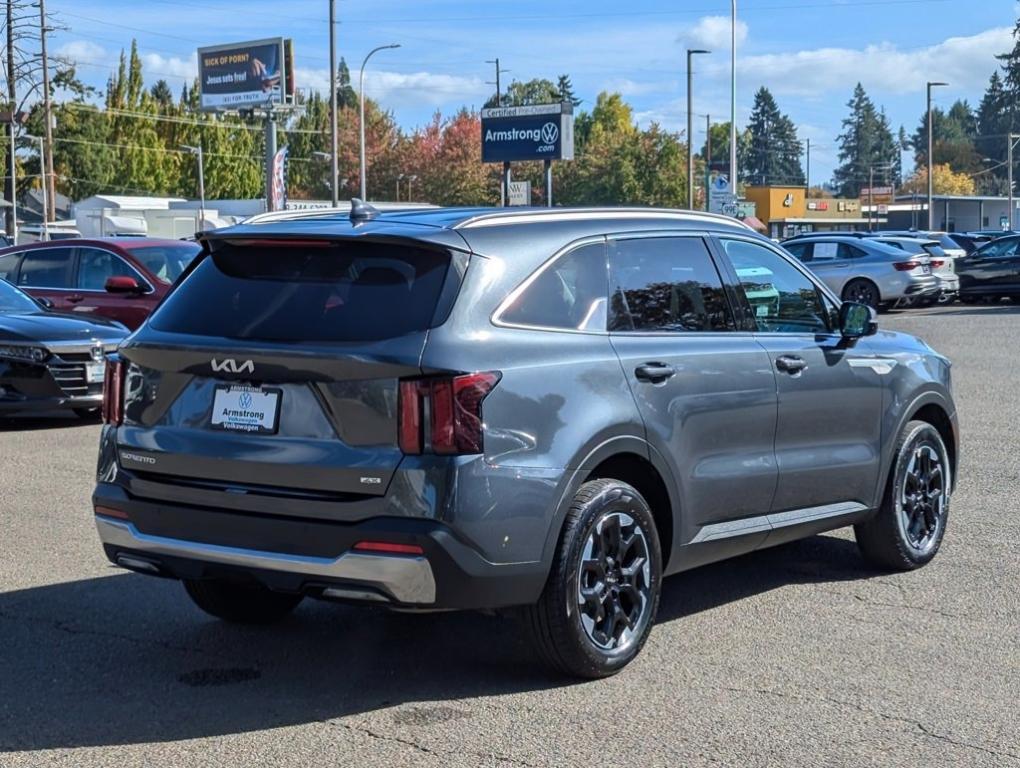 used 2024 Kia Sorento car, priced at $26,815