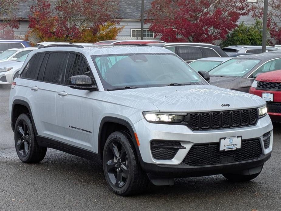 used 2023 Jeep Grand Cherokee car, priced at $35,000