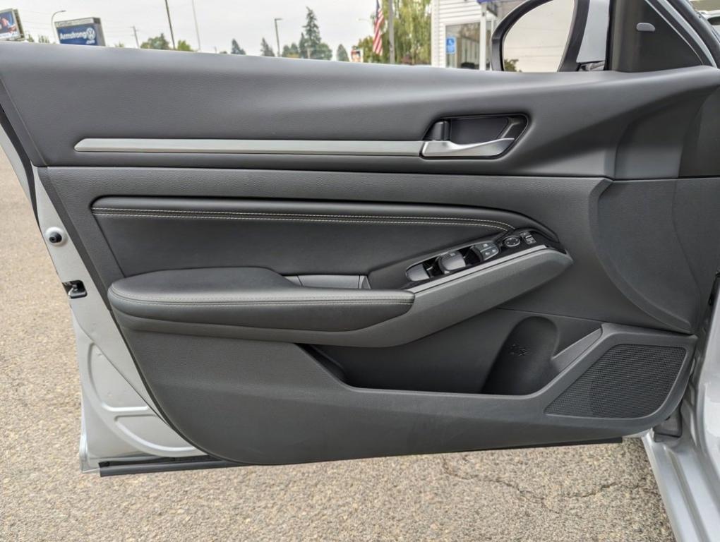 used 2023 Nissan Altima car, priced at $20,990