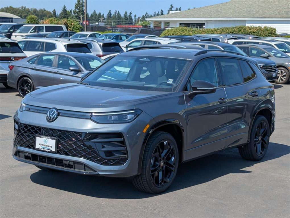 new 2025 Volkswagen Tiguan car, priced at $37,183