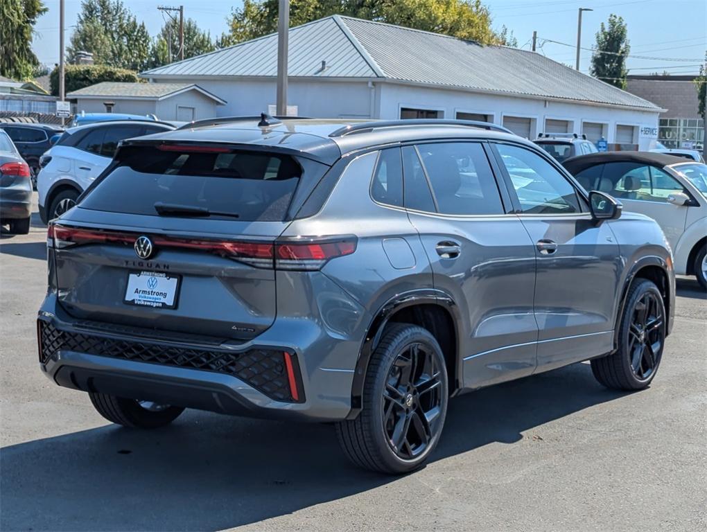 new 2025 Volkswagen Tiguan car, priced at $37,183