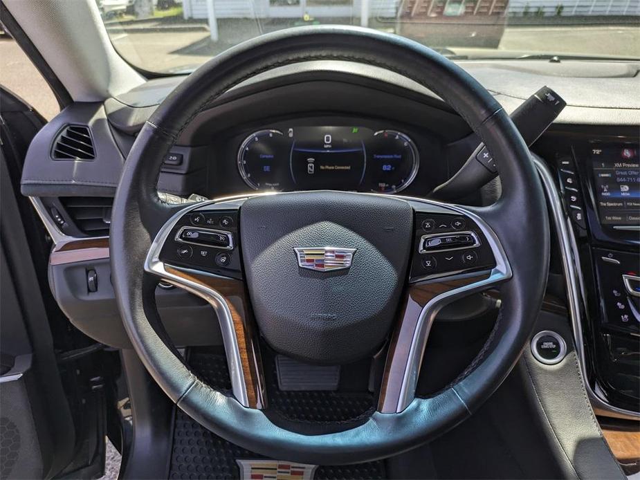 used 2018 Cadillac Escalade ESV car, priced at $33,490
