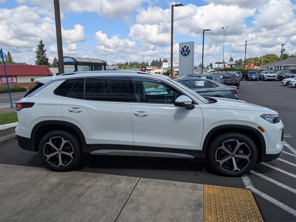 new 2025 Volkswagen Tiguan car, priced at $32,231