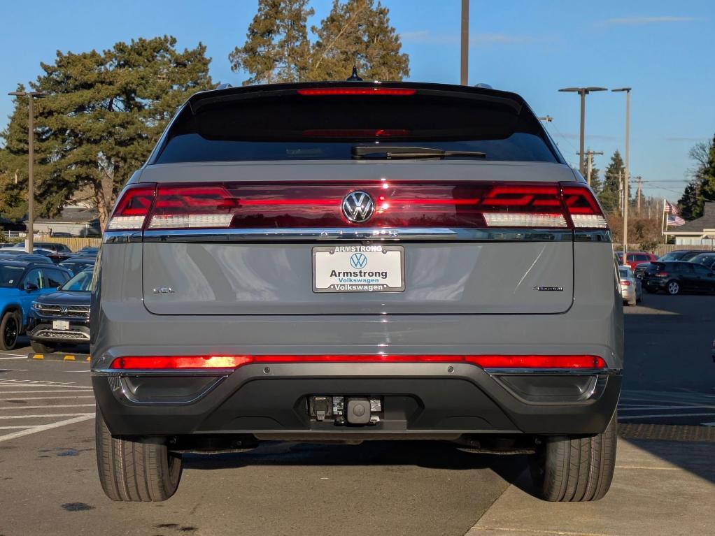 new 2025 Volkswagen Atlas Cross Sport car