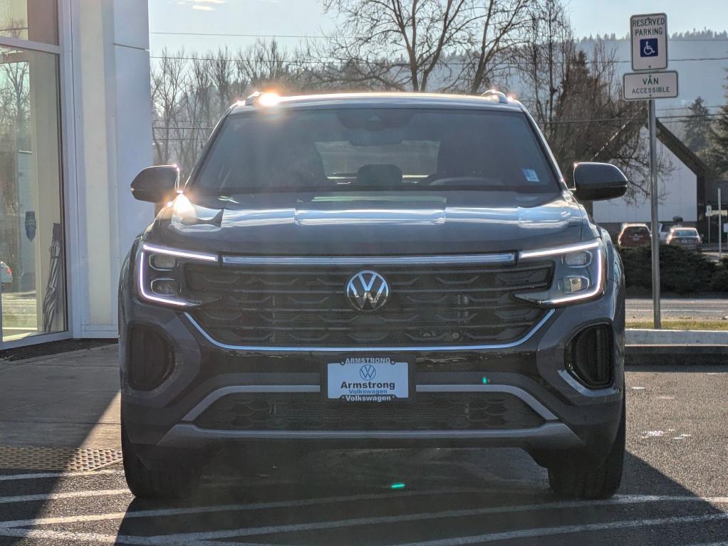 new 2025 Volkswagen Atlas Cross Sport car