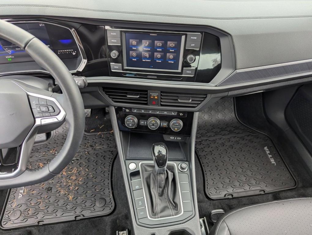 used 2024 Volkswagen Jetta car, priced at $21,340