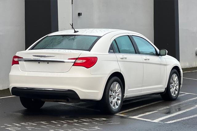 used 2014 Chrysler 200 car, priced at $6,495