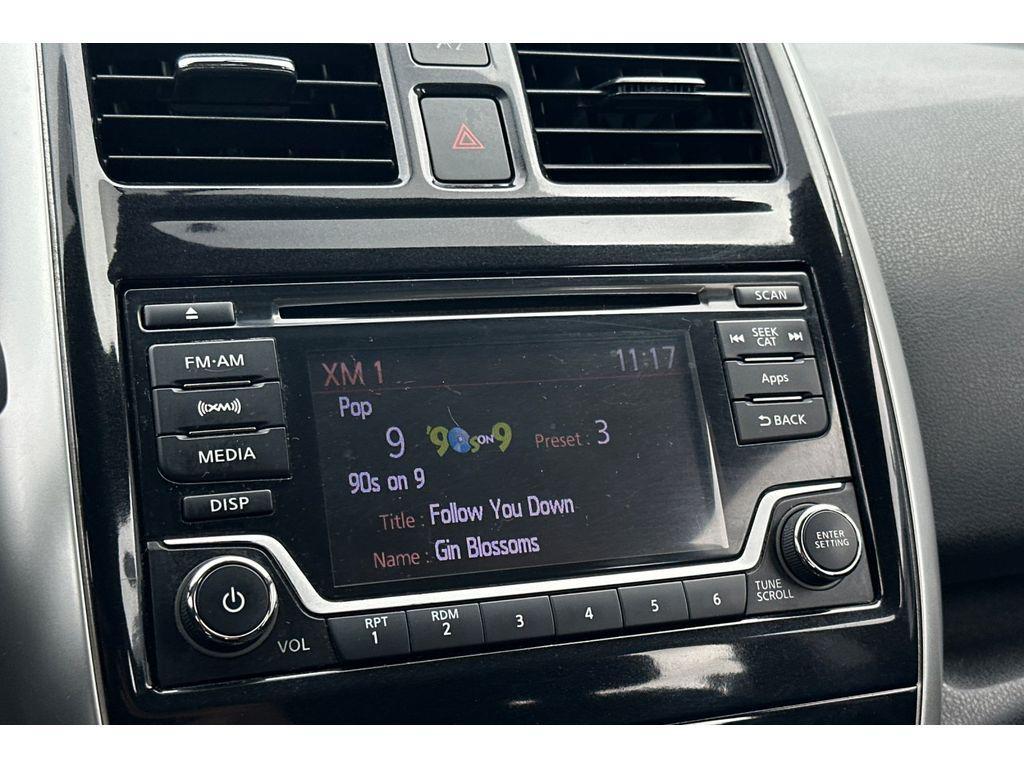 used 2016 Nissan Versa Note car, priced at $7,999
