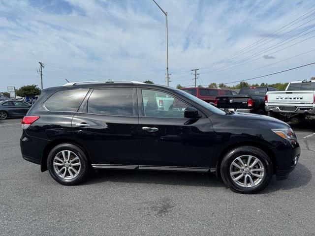 used 2015 Nissan Pathfinder car, priced at $10,995