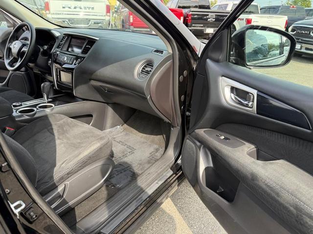 used 2015 Nissan Pathfinder car, priced at $10,995