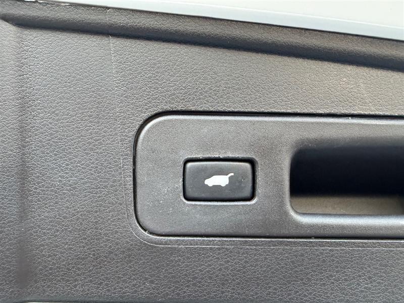 used 2020 Acura MDX car, priced at $20,995