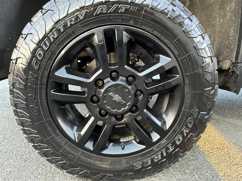 used 2020 Chevrolet Silverado 2500 car, priced at $39,995