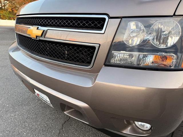 used 2013 Chevrolet Suburban car, priced at $15,995