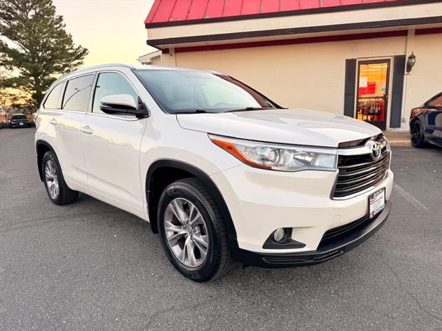 used 2015 Toyota Highlander car, priced at $18,995