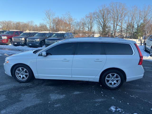 used 2008 Volvo V70 car, priced at $5,995