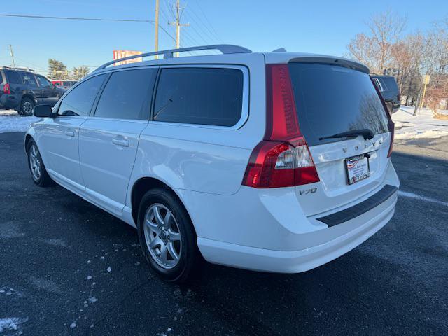 used 2008 Volvo V70 car, priced at $5,995