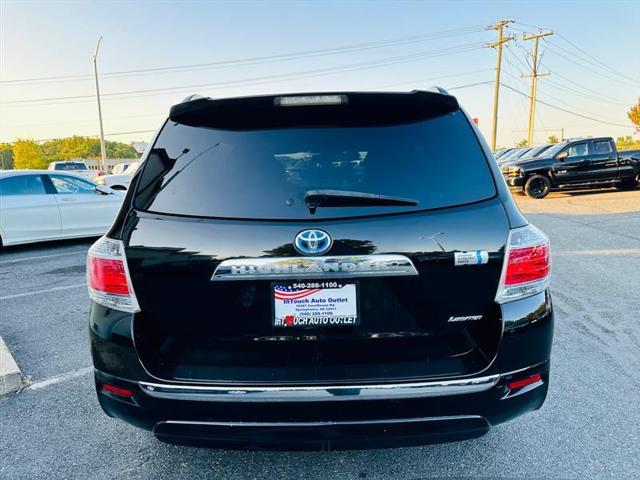 used 2011 Toyota Highlander Hybrid car, priced at $15,995