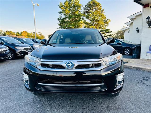 used 2011 Toyota Highlander Hybrid car, priced at $15,995