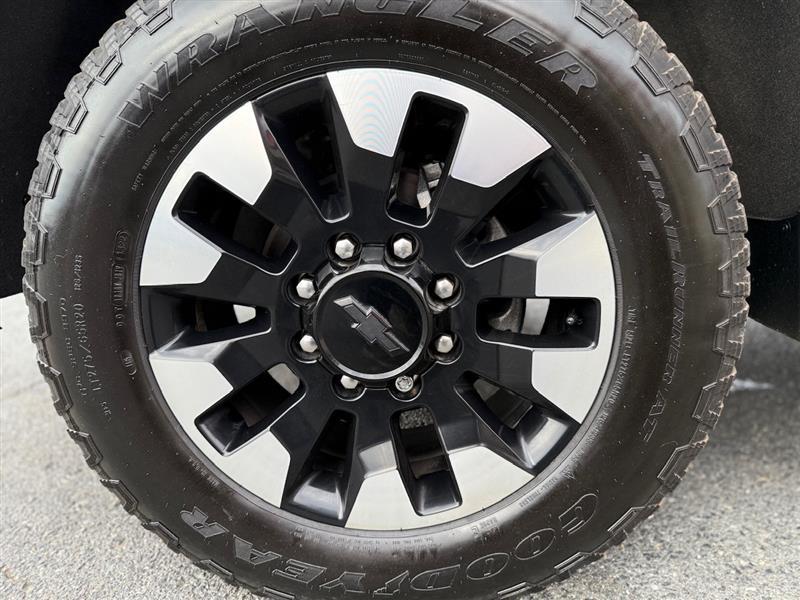 used 2020 Chevrolet Silverado 2500 car, priced at $36,995