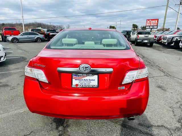 used 2011 Toyota Camry Hybrid car, priced at $10,495
